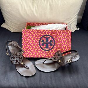 Holly Veg Calf in Coconut sz 10 NIB